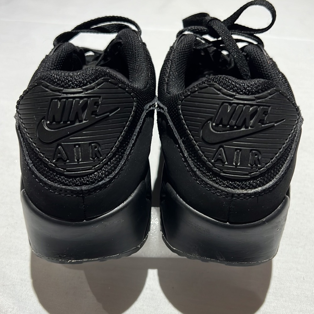 All Black Sneaker Athletic Shoes Men’s Size 9 - Picture 13 of 15